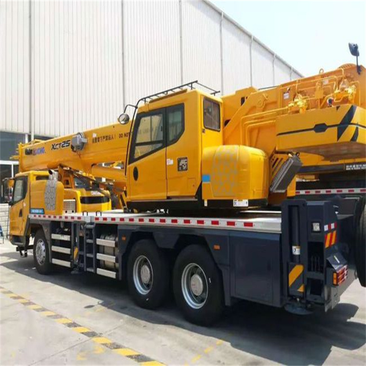 遂宁离这最近出租吊车电话